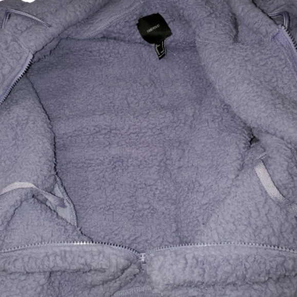 Forever 21 Soft Sherpa Hooded Zip Up Jacket with Pockets - Picture 3 of 7